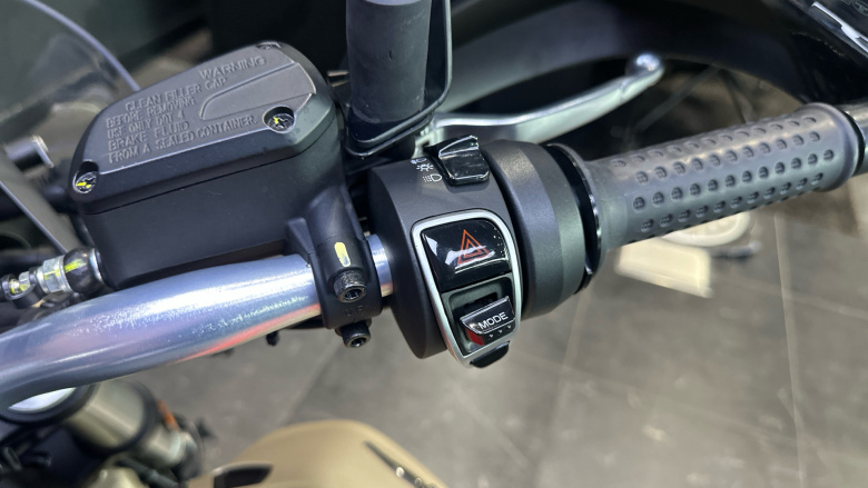 Moto Guzzi Tt V85 TT Travel Edition E5 (21MY)